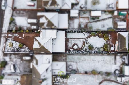 4 bedroom Detached house for sale in Laceby Road, Grimsby, DN34