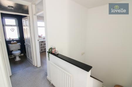 3 bedroom Semi-detached house for sale in Broadbank, Louth, LN11