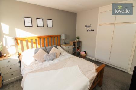 3 bedroom Semi-detached house for sale in Broadbank, Louth, LN11