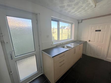 3 bedroom End of terrace house to let in Heneage Road, Grimsby, DN32