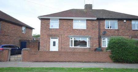3 bedroom Semi-detached house to let in Filey Road, Grimsby, DN32