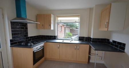 3 bedroom Semi-detached house to let in Filey Road, Grimsby, DN32