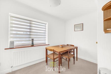 2 bedroom Flat for sale in St James Court, Grimsby, DN34