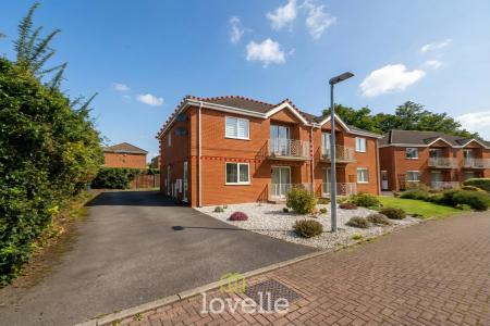 2 bedroom Flat for sale in St James Court, Grimsby, DN34