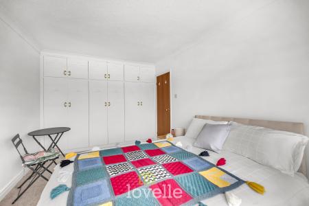 2 bedroom Flat for sale in St James Court, Grimsby, DN34