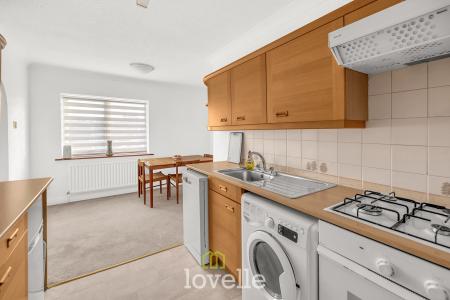 2 bedroom Flat for sale in St James Court, Grimsby, DN34