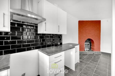 3 bedroom End of terrace house for sale in Clifton Road, Grimsby, DN34