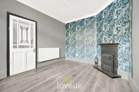 3 bedroom End of terrace house for sale in Clifton Road, Grimsby, DN34