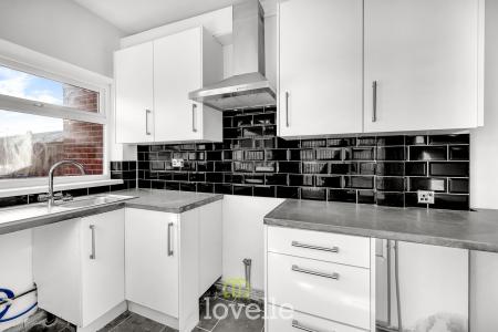 3 bedroom End of terrace house for sale in Clifton Road, Grimsby, DN34