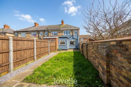 3 bedroom End of terrace house for sale in Clifton Road, Grimsby, DN34