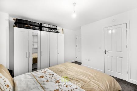 3 bedroom Semi-detached house for sale in Allerton Way, Immingham, DN40