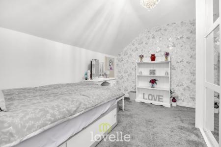 4 bedroom Detached house for sale in Cravens Lane, Habrough, DN40