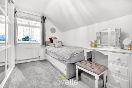 4 bedroom Detached house for sale in Cravens Lane, Habrough, DN40