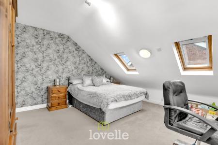 4 bedroom Detached house for sale in Cravens Lane, Habrough, DN40