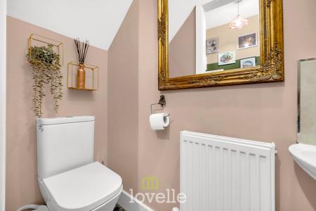 3 bedroom Semi-detached house for sale in Runway Lane, Holton-le-Clay, DN36