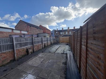 3 bedroom Terraced House to let in Durban Road, Grimsby, DN32