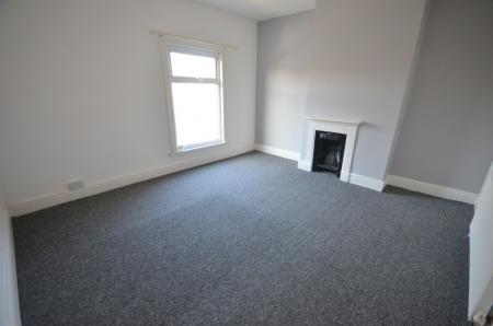 3 bedroom Terraced House to let in Durban Road, Grimsby, DN32