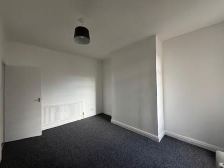 3 bedroom Terraced House to let in Durban Road, Grimsby, DN32