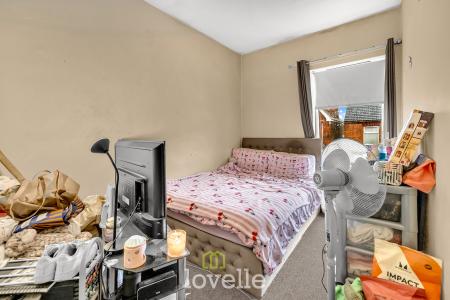 4 bedroom Terraced House for sale in Farebrother Street, Grimsby, DN32