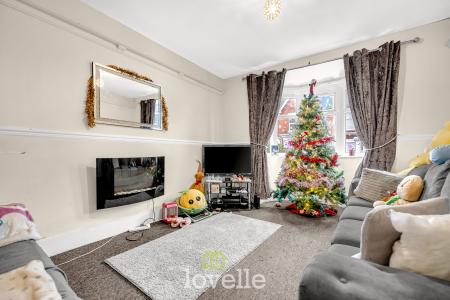 4 bedroom Terraced House for sale in Farebrother Street, Grimsby, DN32