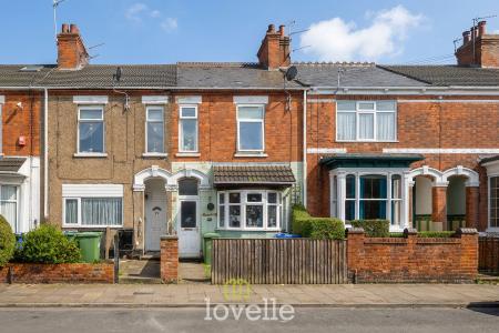 4 bedroom Terraced House for sale in Farebrother Street, Grimsby, DN32