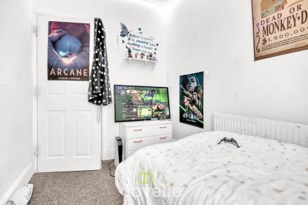 4 bedroom Terraced House for sale in Farebrother Street, Grimsby, DN32