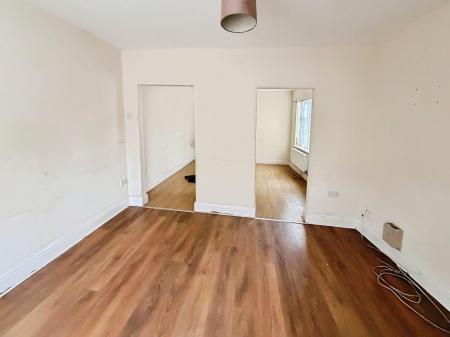 3 bedroom Terraced House to let in Henry Street, Grimsby, DN31