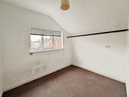 3 bedroom Terraced House to let in Henry Street, Grimsby, DN31