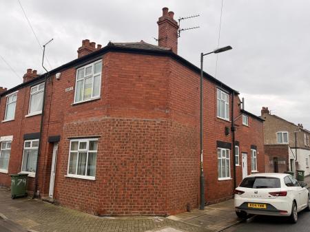 3 bedroom Terraced House to let in Henry Street, Grimsby, DN31