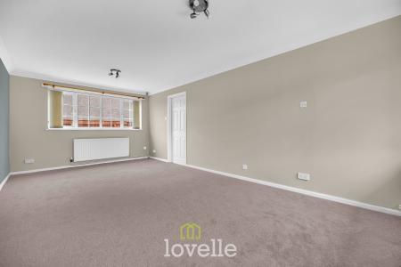 3 bedroom End of terrace house for sale in Cheshire Walk, Willows, Grimsby, DN37