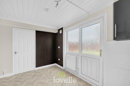 3 bedroom End of terrace house for sale in Cheshire Walk, Willows, Grimsby, DN37