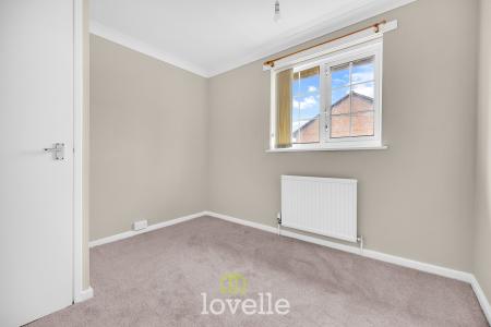 3 bedroom End of terrace house for sale in Cheshire Walk, Willows, Grimsby, DN37