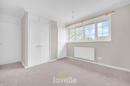 3 bedroom End of terrace house for sale in Cheshire Walk, Willows, Grimsby, DN37