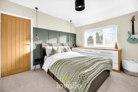 3 bedroom Terraced House for sale in Barnoldby Road, Waltham, DN37