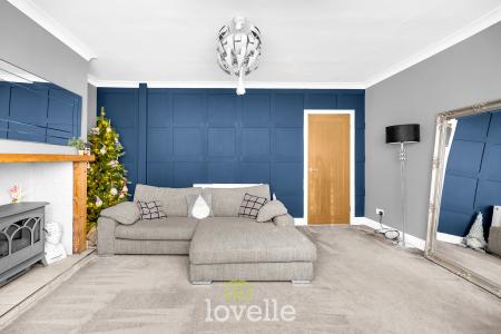 3 bedroom Terraced House for sale in Barnoldby Road, Waltham, DN37