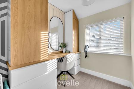 3 bedroom Terraced House for sale in Barnoldby Road, Waltham, DN37