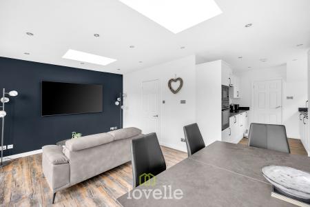 3 bedroom Semi-detached house for sale in Danesfield Avenue, Waltham, DN37