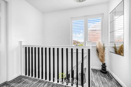 3 bedroom Semi-detached house for sale in Danesfield Avenue, Waltham, DN37