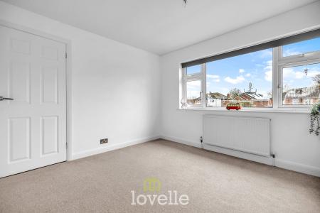3 bedroom Semi-detached house for sale in Danesfield Avenue, Waltham, DN37