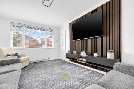 3 bedroom Semi-detached house for sale in Danesfield Avenue, Waltham, DN37