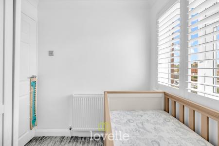 3 bedroom Semi-detached house for sale in Danesfield Avenue, Waltham, DN37