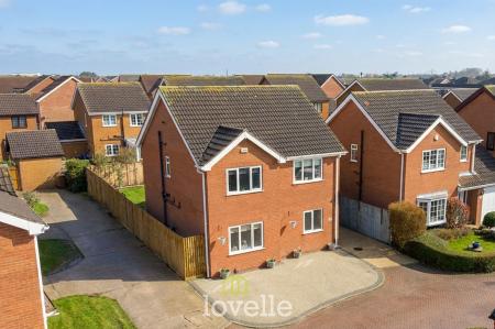 4 bedroom Detached house for sale in Defender Drive, Aylesby Park, Grimsby, DN37