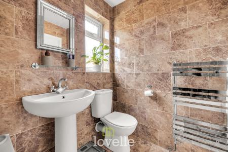 4 bedroom Detached house for sale in Defender Drive, Aylesby Park, Grimsby, DN37