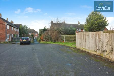 2 bedroom Semi-detached house for sale in St Bernards Avenue, Louth, LN11