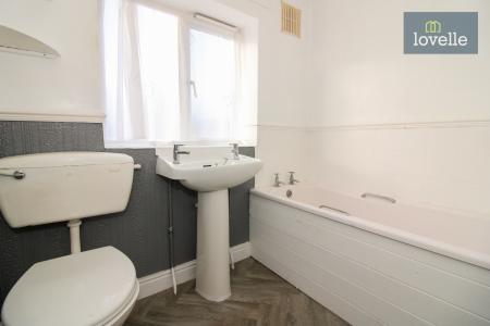 2 bedroom Semi-detached house for sale in St Bernards Avenue, Louth, LN11