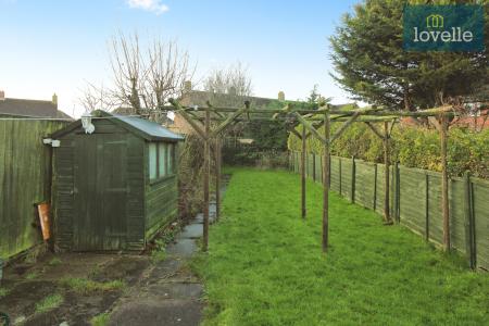 2 bedroom Semi-detached house for sale in St Bernards Avenue, Louth, LN11