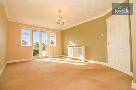2 bedroom Semi-detached bungalow for sale in Carters Garth Close, Grainthorpe, LN11