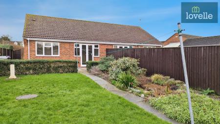 2 bedroom Semi-detached bungalow for sale in Carters Garth Close, Grainthorpe, LN11
