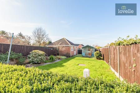 2 bedroom Semi-detached bungalow for sale in Carters Garth Close, Grainthorpe, LN11