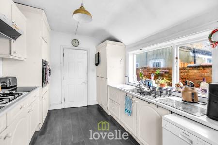 3 bedroom Terraced House for sale in Patrick Street, Grimsby, DN32